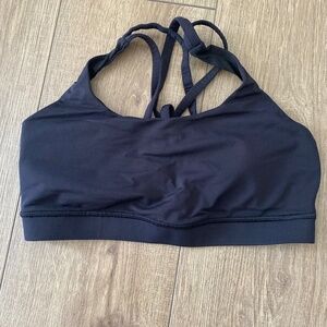 2 Black Lululemon (energy and free to be) sports bras size 8 bundle